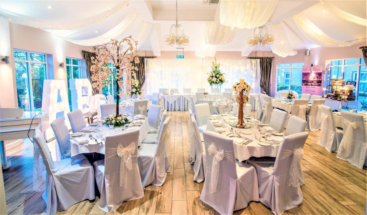 Astley Bank Hotel 다웬 외부 사진
