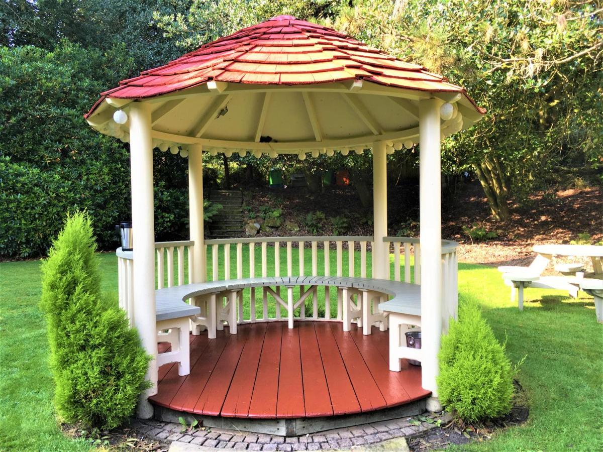 Astley Bank Hotel 다웬 외부 사진