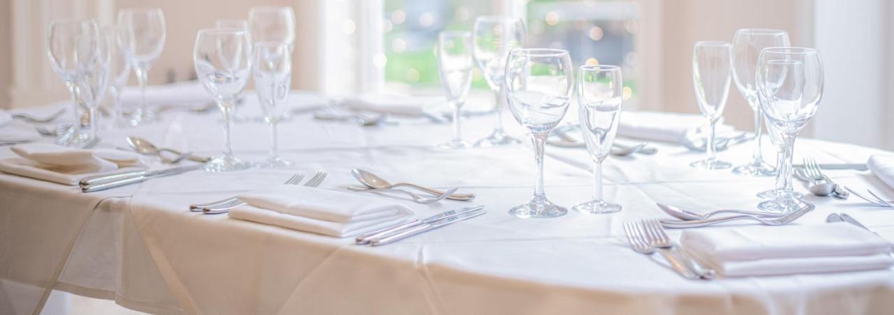 Astley Bank Hotel 다웬 외부 사진