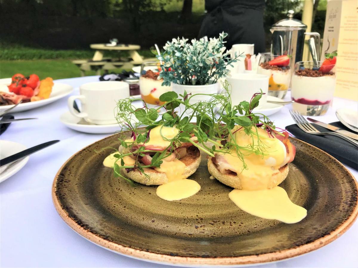 Astley Bank Hotel 다웬 외부 사진